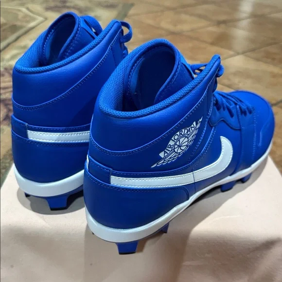 Air Jordan 1 Retro TPU Baseball Cleats “ Limited Edition  display picture 3